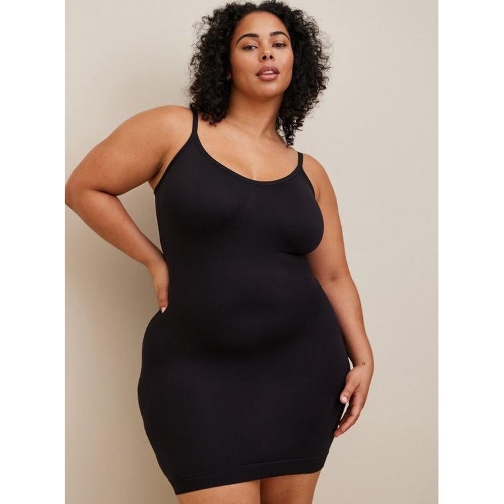 Torrid Curve Slip Dress Womens 2‎ Black Seamless Adjustable Strap Shapewear